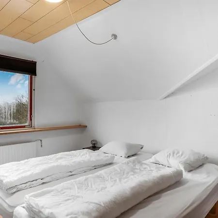 Stilla - 19km From The Sea By Interhome Ostervra